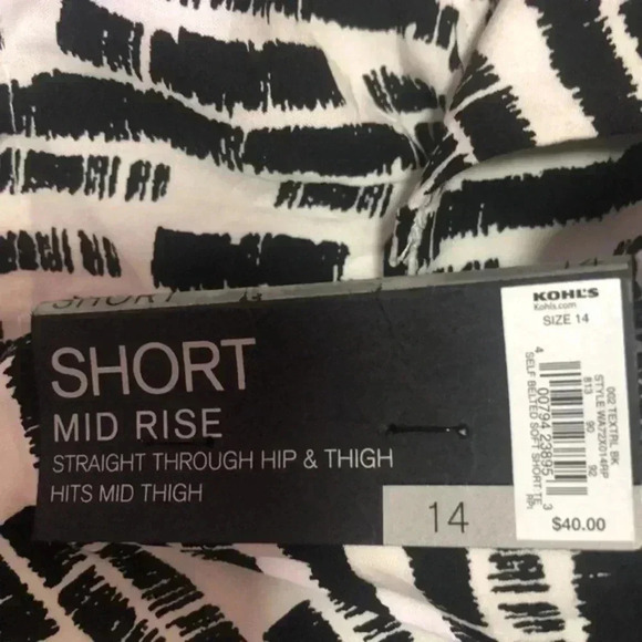 Apt 9 short‎ plus size 14 mid rise black/white - Picture 5 of 10